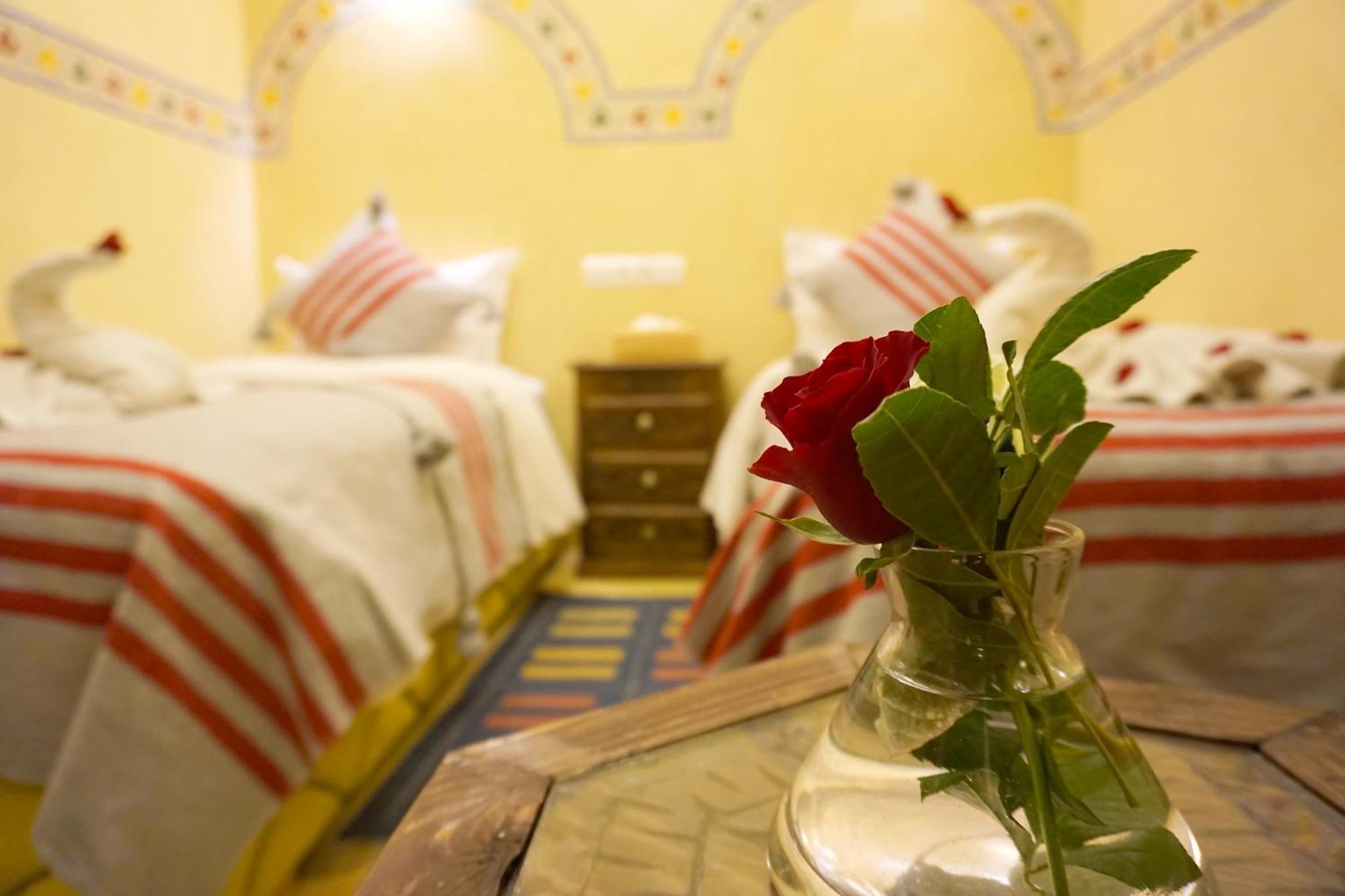 Flowers Riad マラケシュ エクステリア 写真